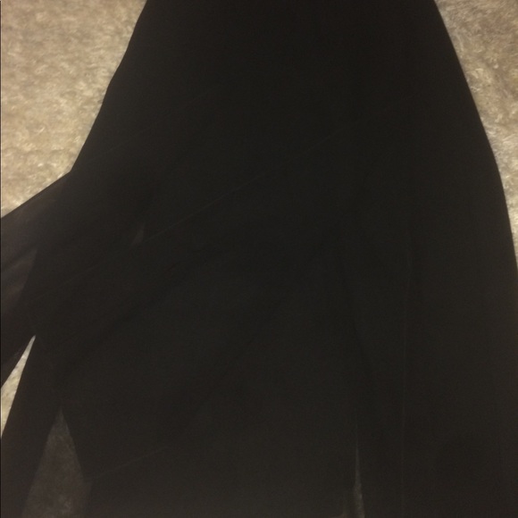 Black long skirt - Picture 4 of 4